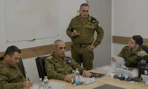 Reviews Gaza battle plans to bring hostages home, collapse Hamas