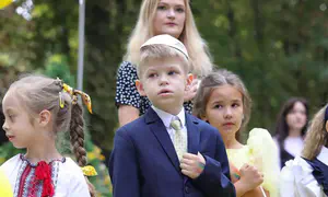 Kyiv Jewish school opens its doors