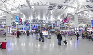 Air traffic chaos as shutdown restrictions impact US airports