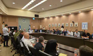 Emergency Knesset session: 'Enemy is arming itself from within'