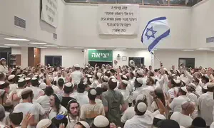 Watch: Yeshivas celebrate return of hostages on Simchat Torah