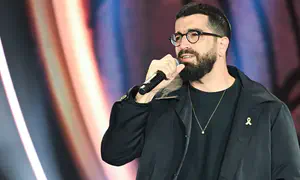 פרו-פלסטינים יוצאים למאבק נגד חנן בן ארי