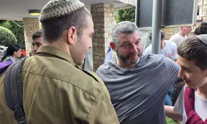 עופר וינטר נפרד מהדר גולדין