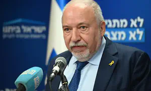 Либерман выдвигает условия для следующего правительства