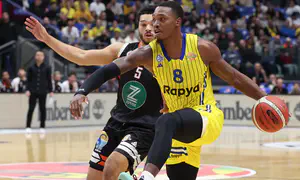 חזרה בזמן: מכבי ת"א הביסה בליגת ווינר סל