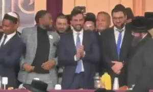 זוהרן ממדאני רוקד באירוע של חסידות סאטמר