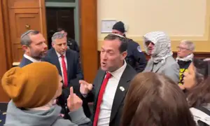 פרו פלסטינים תקפו את ראשי הרשויות מיו"ש