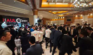 מוטי שטיינמץ הרקיד בחתונה המיוחדת