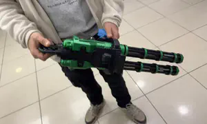 Teen fires air rifle at kindergarten