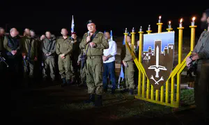 זמיר ו"החשמונאים" בריקוד "יוונים נקבצו"