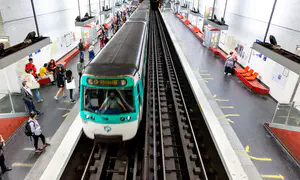 Three women stabbed in Paris metro, suspect arrested