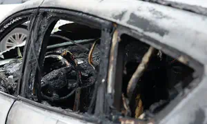 ההסלמה בנגב: בדואים הציתו רכבים בלהבים