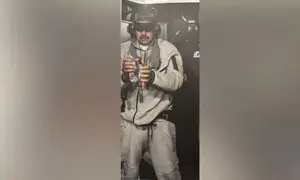 עם עיניים מכוסות: תמונה ראשונה של מדורו