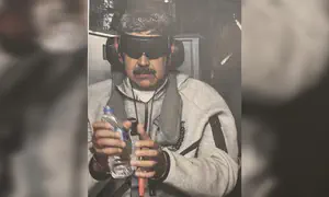 עם עיניים מכוסות: תמונה ראשונה של מדורו