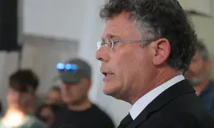 השופט יצחק עמית נפרד ונשבר