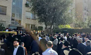 הרב אורי לופוליאנסקי מובא למנוחות
