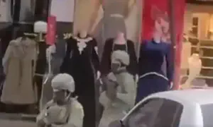 חברון: חמושים התחזו לחיילים ושדדו חנויות