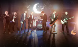 מחרוזת ראש חודש שסוגרת מעגל