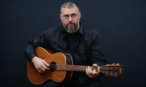 איתי בירמן חושף שיר על מסע אישי ומשפחתי