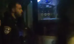 Пассажиры-харедим подали в суд на полицию