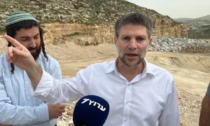 להשמיד את המשטר האיראני, אין דרך אחרת