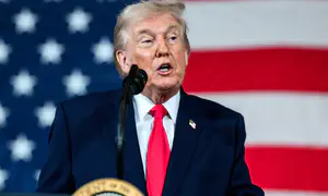 דיווח: טראמפ שוקל מתקפה מוגבלת על איראן