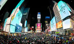 Teens take over Times Square with Jewish pride
