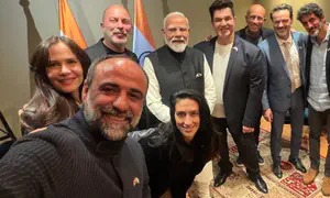 Modi shares selfie with Fauda cast