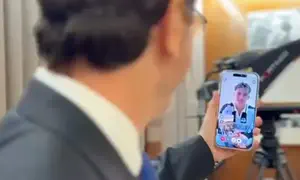 הרצוג לאהבת השם גורדון: "כולנו גאים בך"