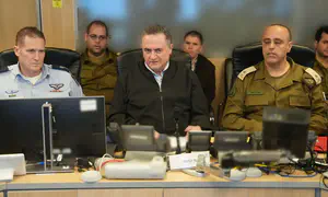 מי שהולך בדרכו של חמינאי - מסיים כמוהו