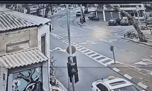 Момент прилёта ракеты по Тель-Авиву. Видео