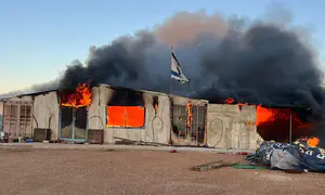 Здание фермы “Хесед Олам" полностью сгорело