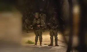 Paratroopers expand ground operations in southern Lebanon