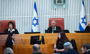 קצין בחשמונאים: סתמו לעם את הפה