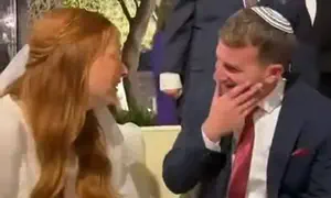 המפגש המצמרר בכיסא הכלה: "אתה חי?"