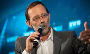 סקר דרמטי: זהות מתקרבת לאחוז החסימה