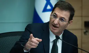 ביסמוט משגר מסר: "להישאר דרוכים"