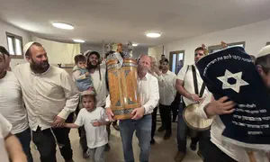 ספר התורה שגורש משא-נור חזר הביתה