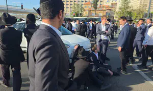 מפגיני הפלג הירושלמי חסמו את הכניסה לבירה