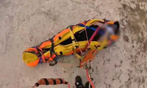תיעוד: חילוץ מורכב של נער מנחל פרת