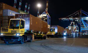 אלפי חימושים ורכבים צבאיים הגיעו לישראל