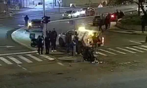 תיעוד: ביזה מזעזעת בזירת תאונה