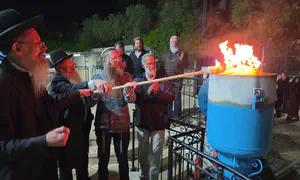 Рав Шмуэль Элияху у гробницы рава Иехуды бар Илая