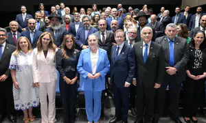 המפגש המרגש של הרצוג עם יהודי פנמה
