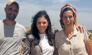 איילת שקד בביקור בחווה לזכר הרב רונצקי