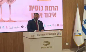 שר המורשת עונה למבקרים