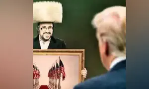 ליפא שמעלצר מצדיע לטראמפ בשיר חדש