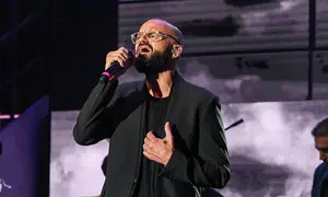 מרגש: אברהם טל  שר 'ממקומך'