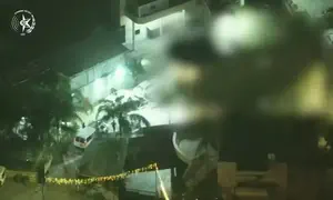 מסתערבים פשטו על מתחם עבריינים ותפסו נשק