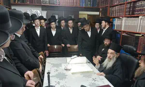 ההנצחה הייחודית של יתומי חסידות גור